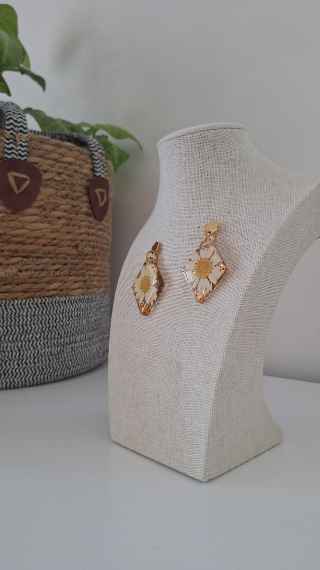 Boucles oreilles losanges fleurs et paillettes