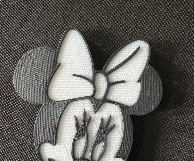 Female mouse fridge magnet 