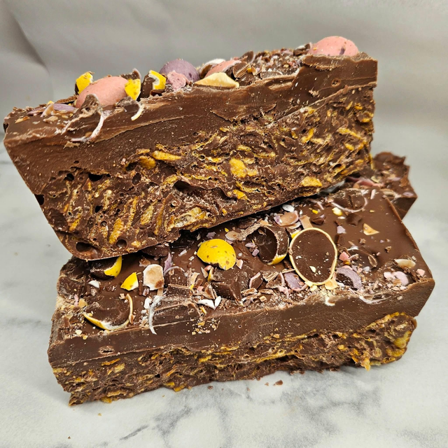 Mini Egg Cornflake Bar