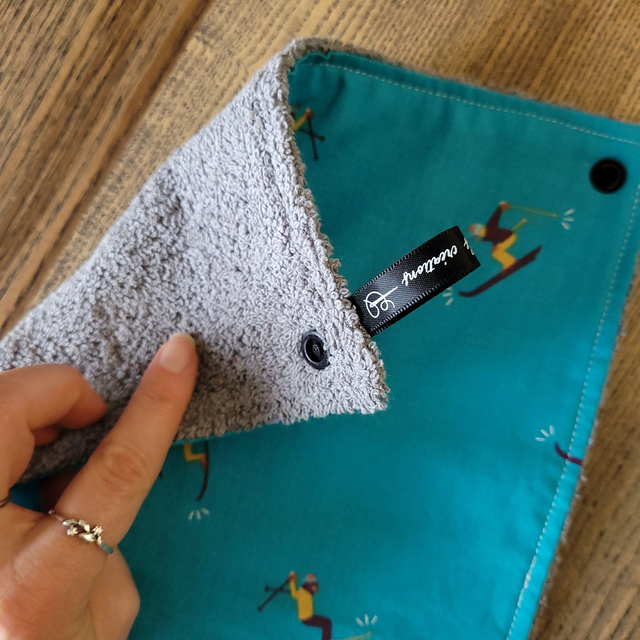 Essuie-tout lavable : skieurs, gris