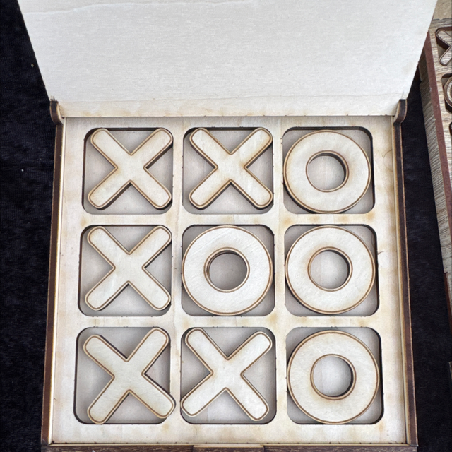 Jeu en bois Le Morpion