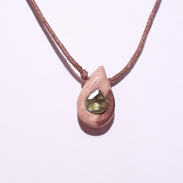 Olivin Necklace with Hand Carved Palo Santo Wood