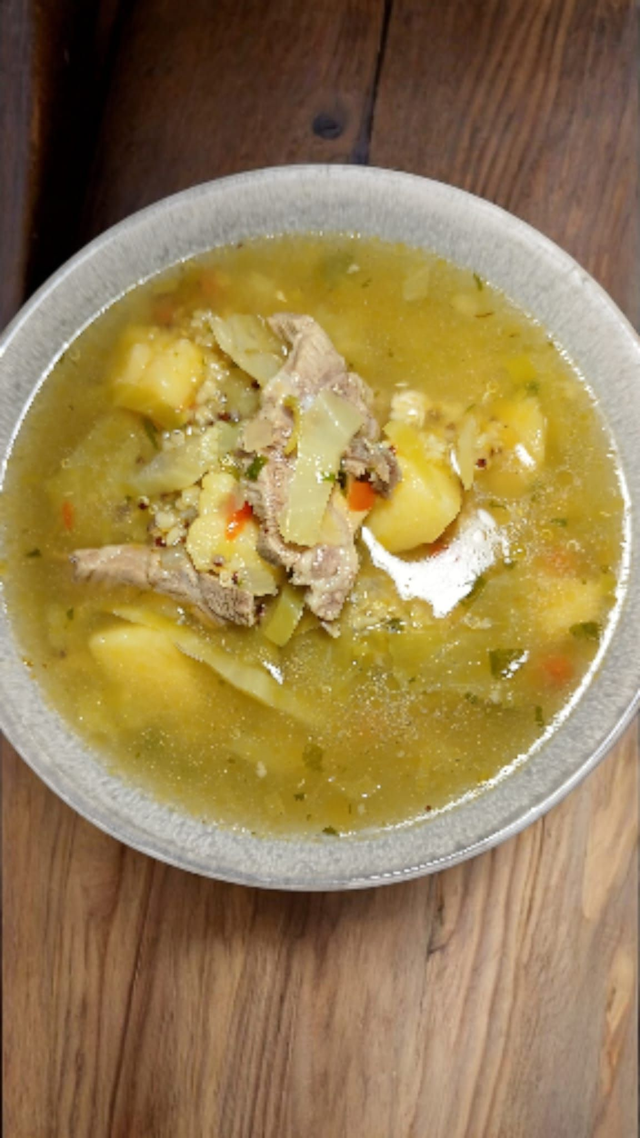 Soupe au quinoa et viande de porc - Sopa de quinoa y cerdo