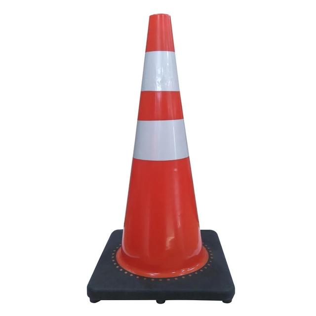 Cono Señalizacion Reflectante 28" Base Negra