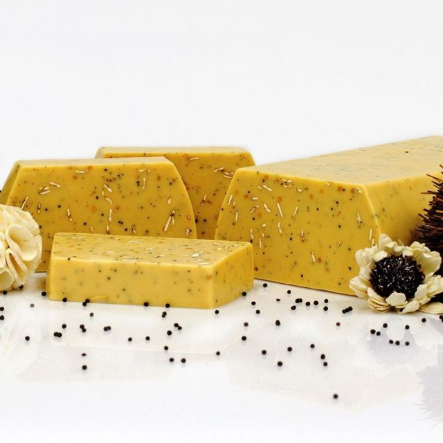 Tranche de savon exfoliant à la glycérine anti-cellulite