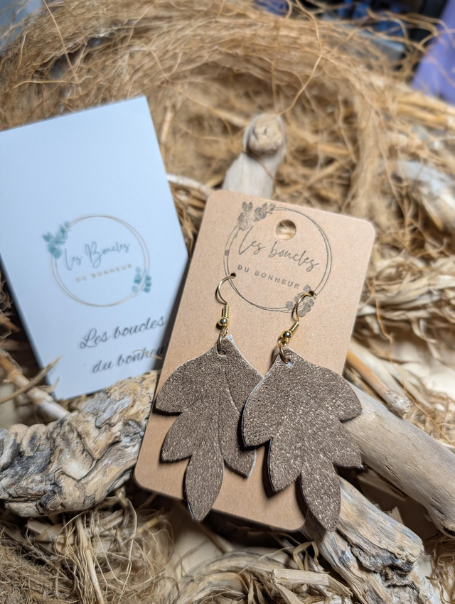 Boucles d'oreilles Ama doré crème am002