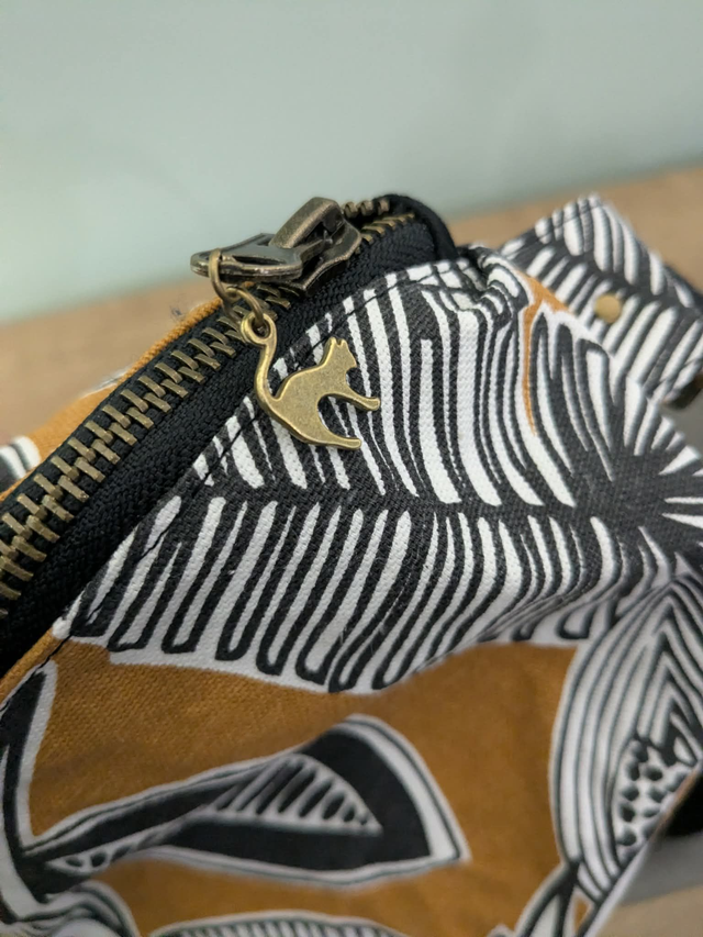 Sac banane grand modèle fleuri ocre