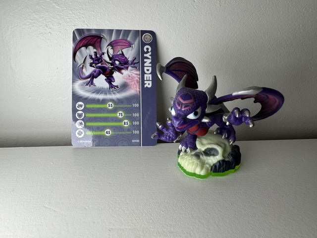 Cynder - Undead - Skylanders - Spyro's Adventure