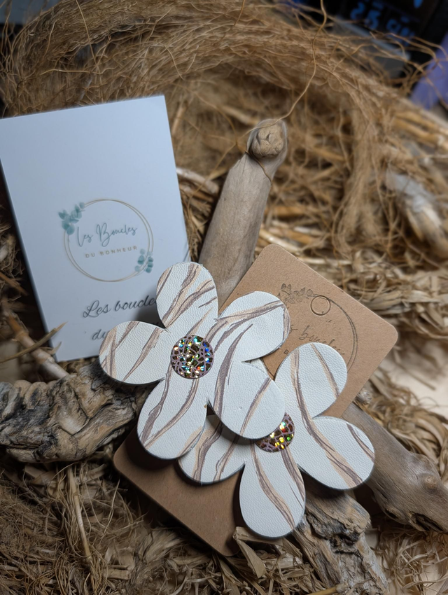 Boucles d'oreilles Marguerite rose beige m601