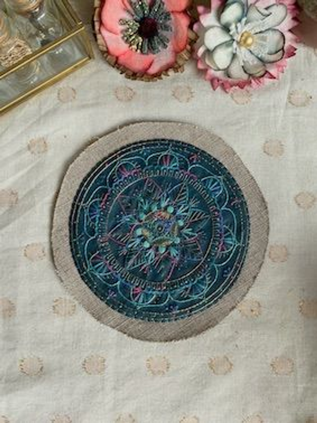 Mandala bleu à coudre