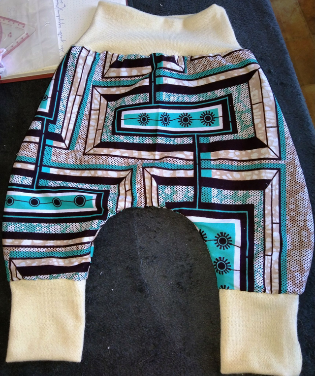 [Préco] Sarouel évolutif bébé et enfant : ultrapersonnalisable et écoresponsable