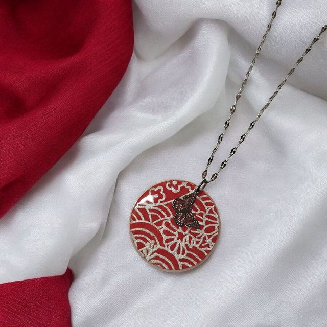 Collier acier inoxydable motifs japonais rouge