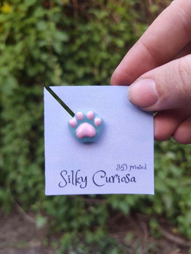 3D paw - crocs charm