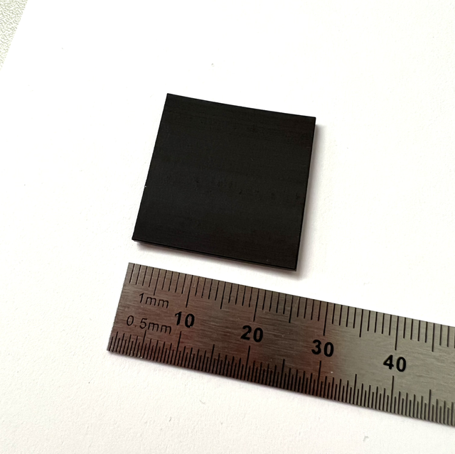 Selbstklebender Magnet