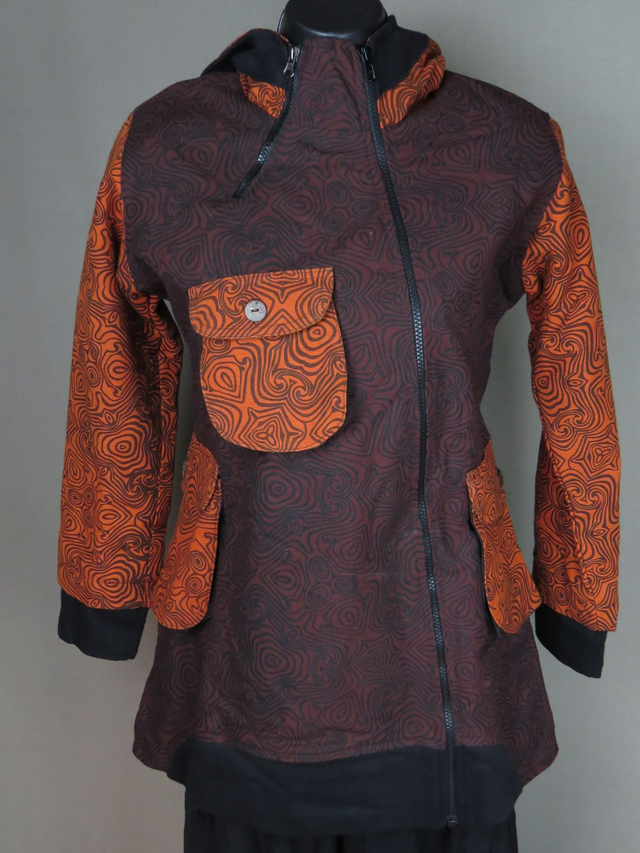 Manteau mi-long à capuche. S