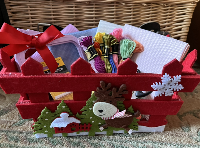 Christmas Embroidery Basket