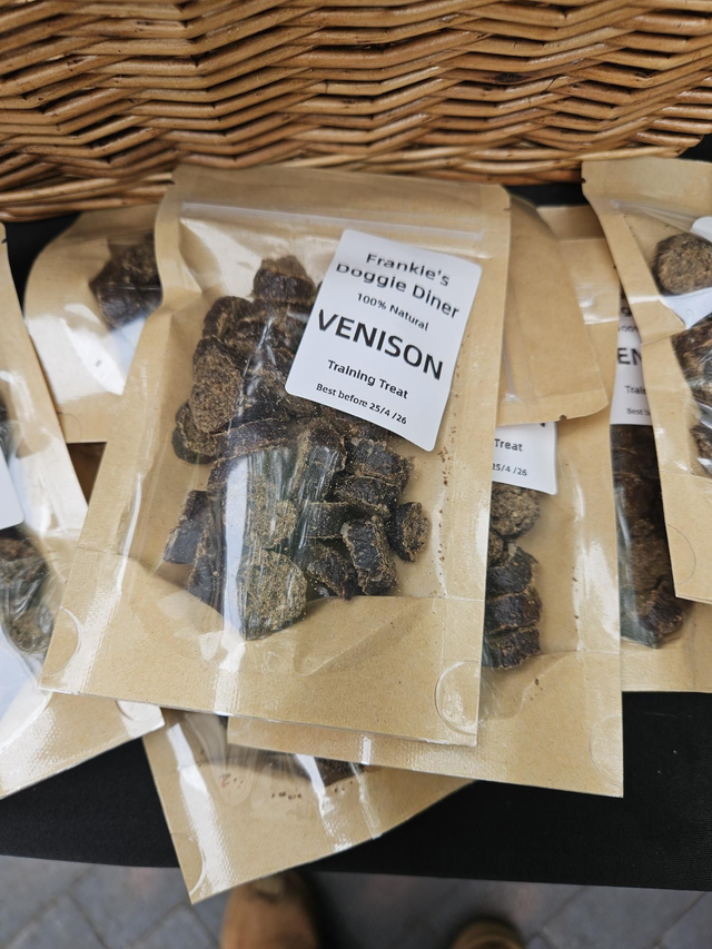 VENISON slices.  Training Treat Pack pick n mix 