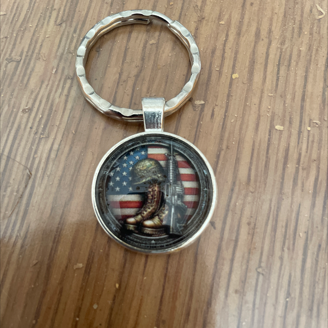 Porte clé boule métal modèle 4