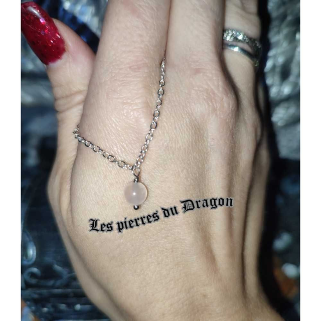 collier fin quartz rose