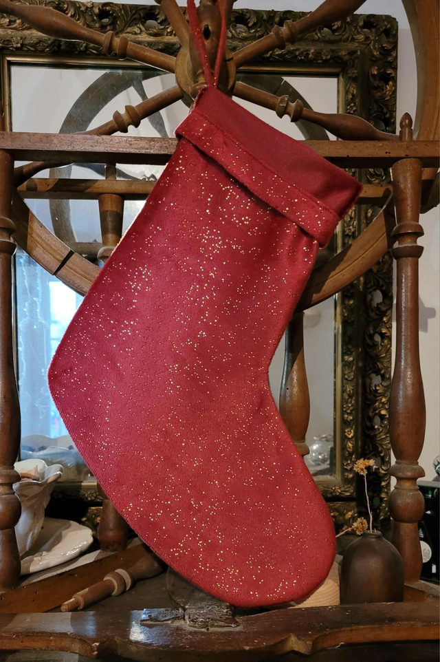 Chaussette de Noël toute douce rouge à paillettes dorées 