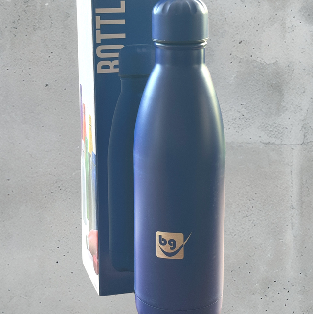 Trinkflasche aus Edelstahl, 0,8 Liter in Blau