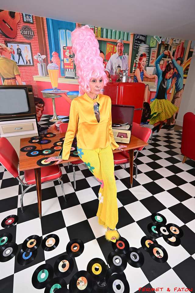 Ne regarde pas dans le rétro 5