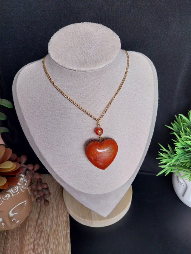 Collier cœur rouge orangé – Cœur de Mars