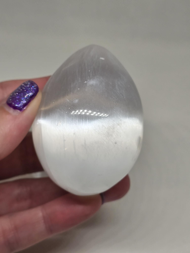 Sélénite forme œuf