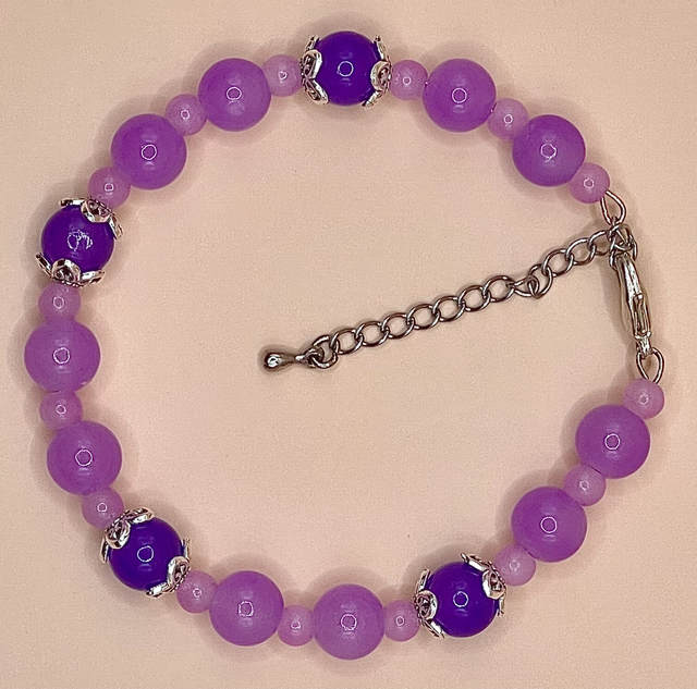 B132 - Bracelet perles en verre violettes