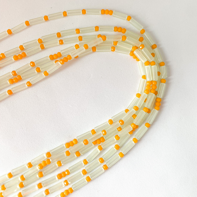 Chaîne de taille fluorescente