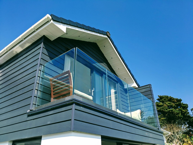 Entity 12/17.5/21.5mm Adjustable Glass Balustrade 