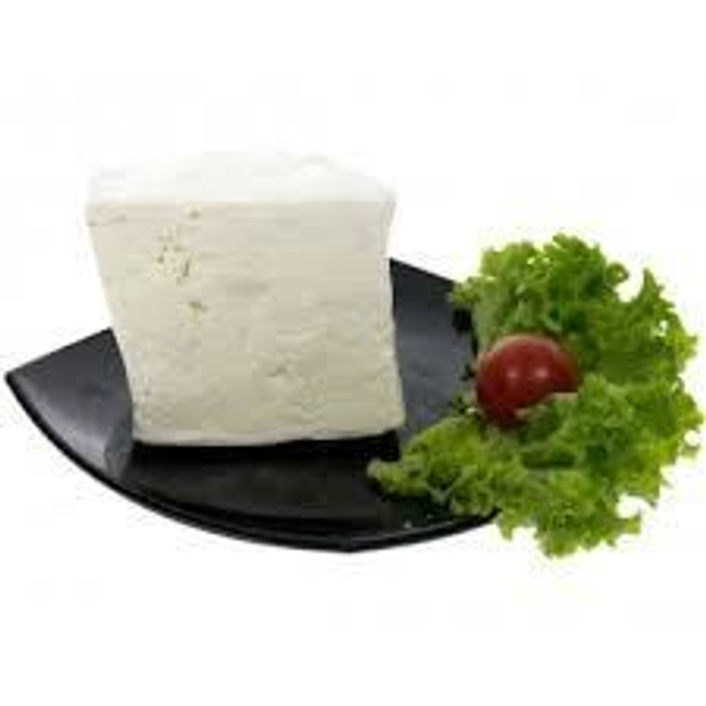 Käse von Kuh und Schaf Brânză de vacă și oaie