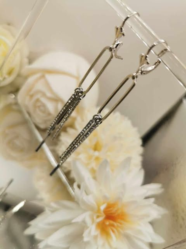 Boucles d'Oreilles Pendantes A-I strass