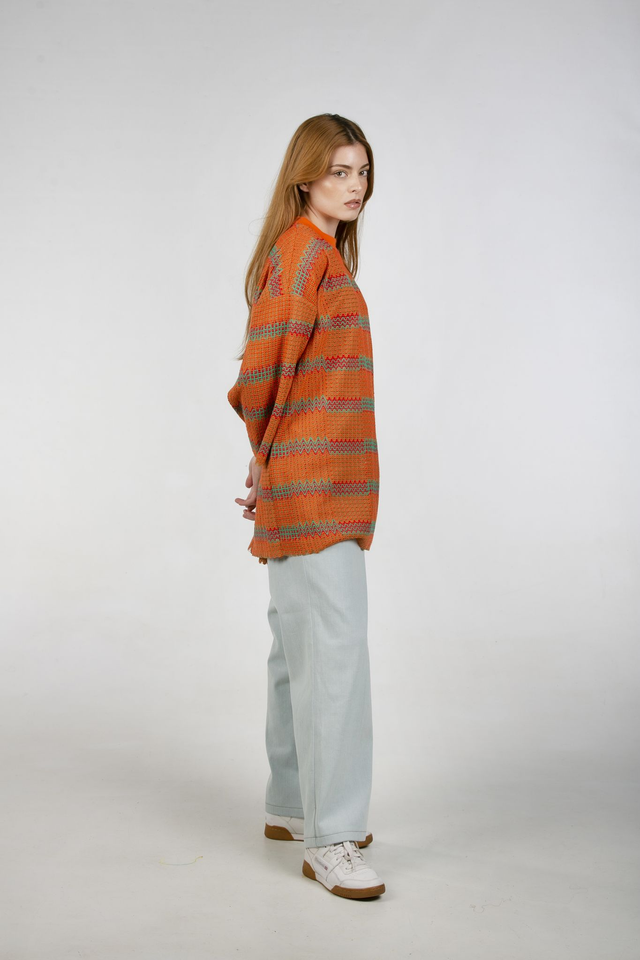 GEOMETRIC LIGHT SWEATER