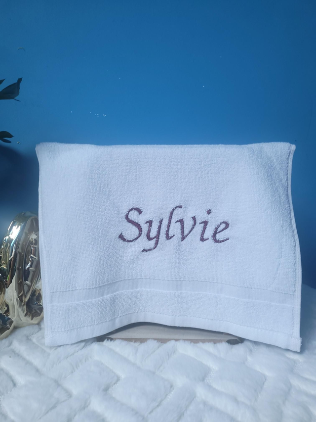 Serviette brodée Sylvie 