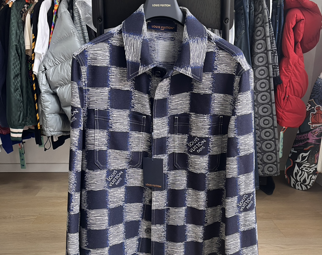 Louis Vuitton camicia size M vestibilità over