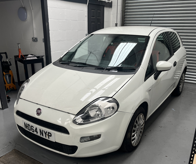 FIAT PUNTO 1.2 POP (2014, WHITE, 3DR, MANUAL)