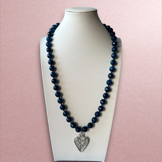 Cuore - collana pietre dure blu