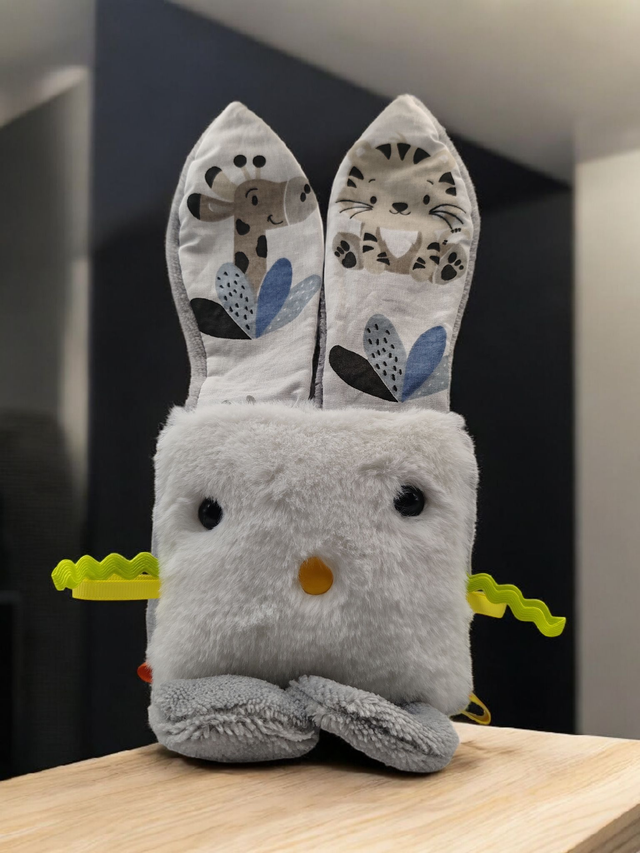 Cube d'éveil girafon