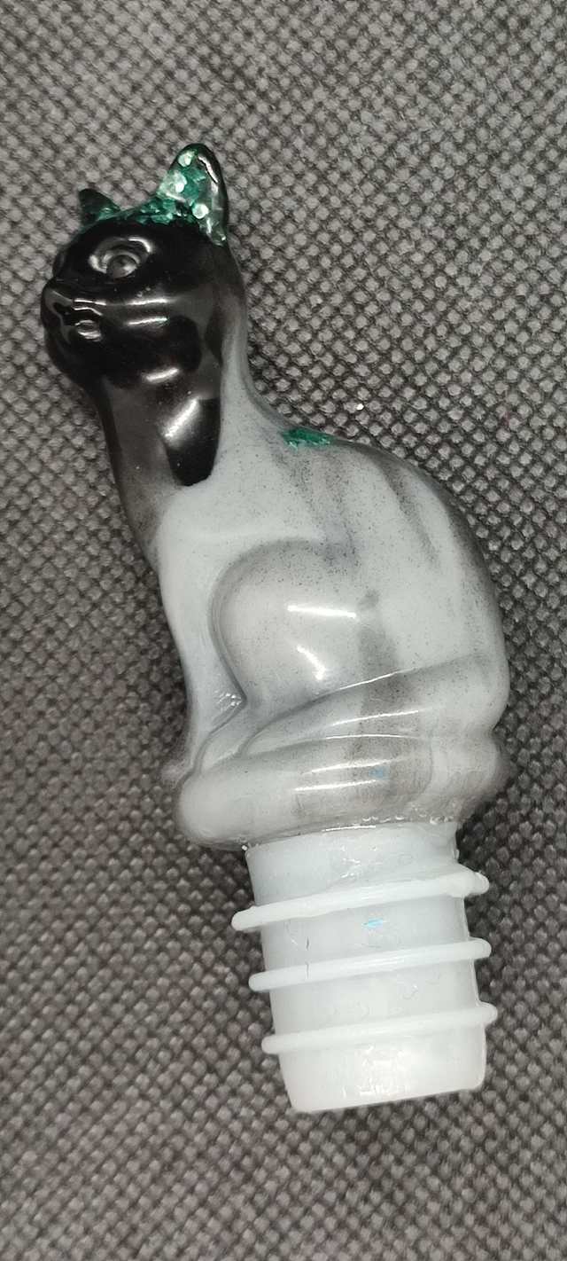 bouchon de bouteille chat