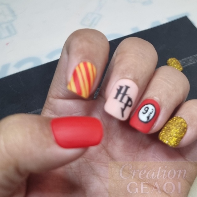 Harry Académie little carré S créer sur commande délai de 7jours ouvrable