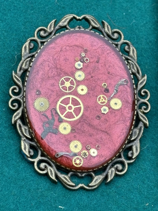 Steampunk Brooch - Bronze &amp; Red