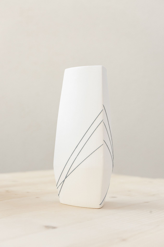VASE M / Serie 3ck / Liniendekor graublau