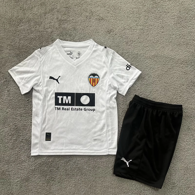 Conjunto camiseta + pantalón NIÑOS 1ª Valencia 25-26