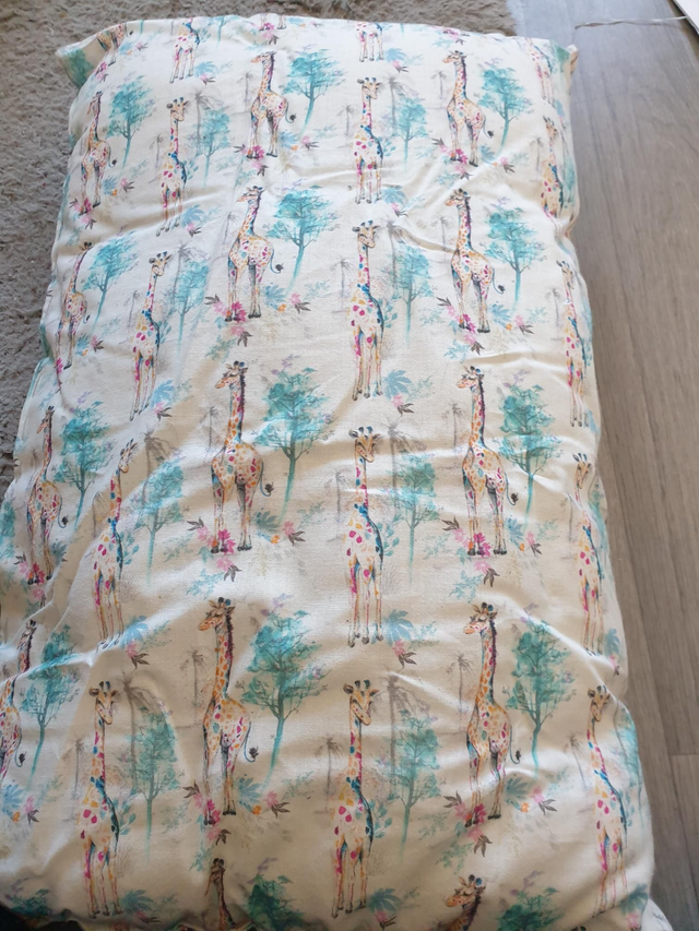 Coussin Girafe. Couture fait maison Annoeullin Lille 