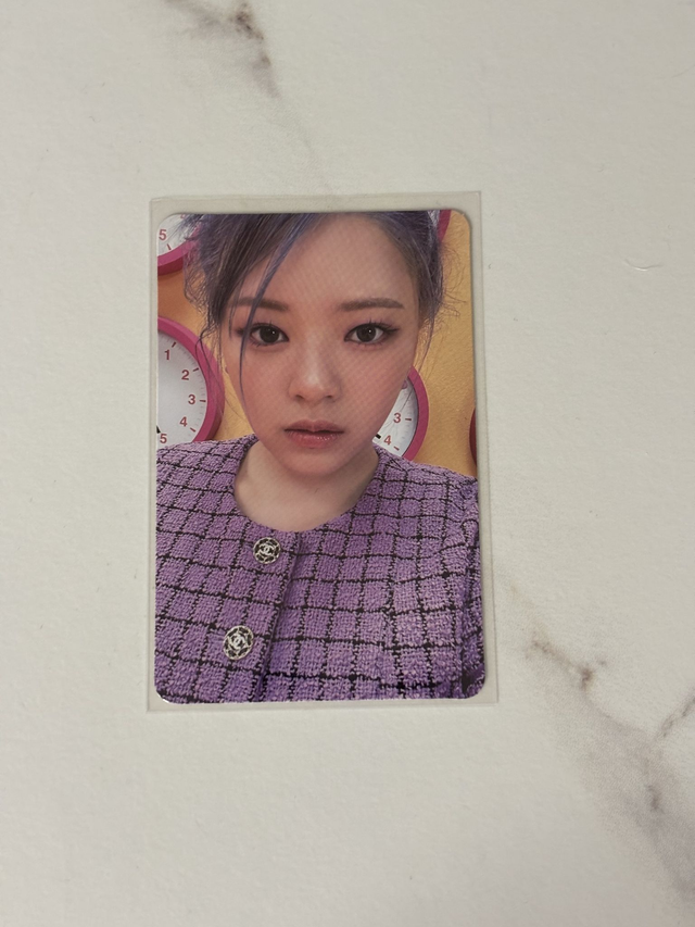 PC OFFICIEL DE JEONGYEON DE TWICE