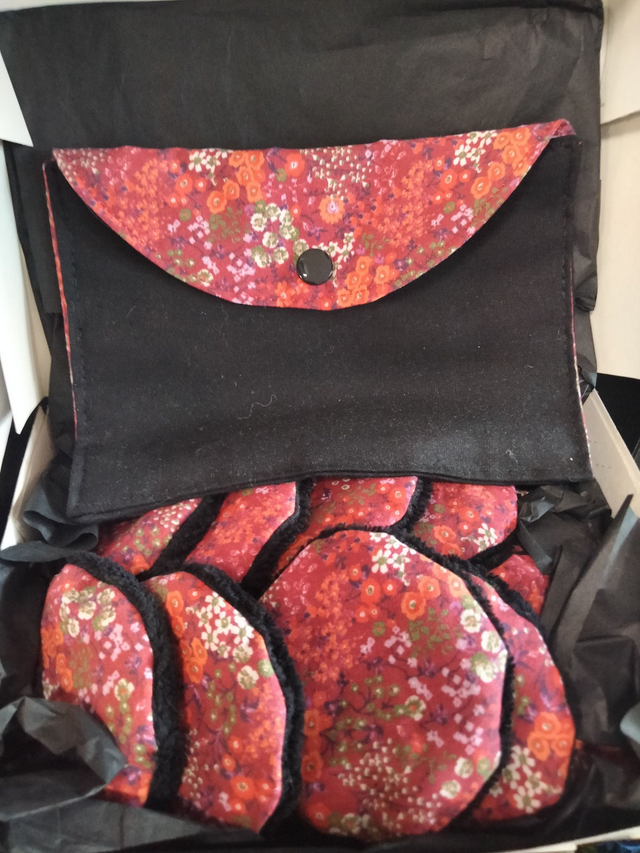 Coffret 20 lingettes  + Trousse