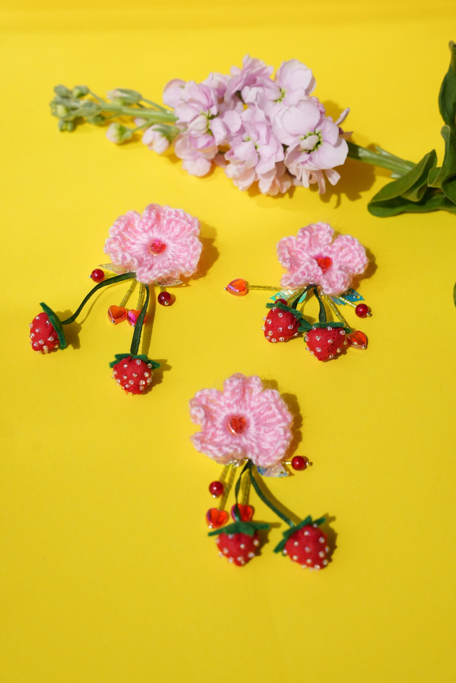 Sakura &amp; Strawberry Brooch 