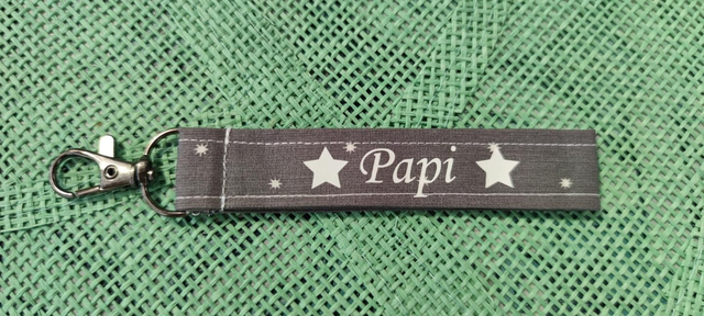 Porte clé papi gris foncé 