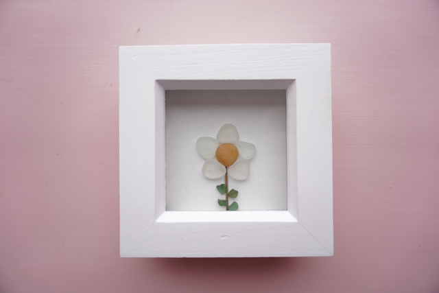 Small sea glass frame #003